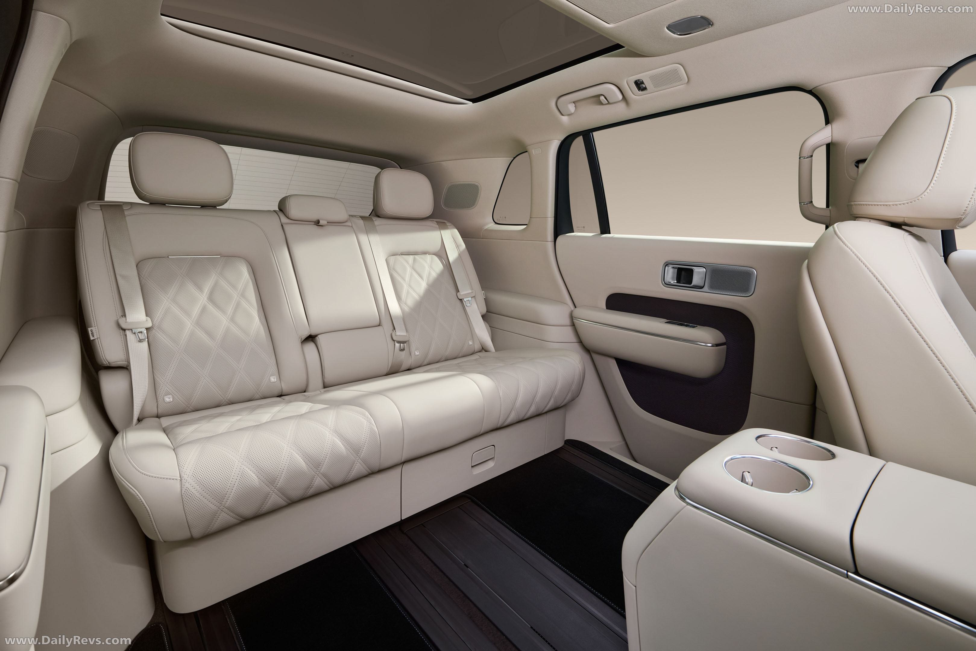 2027 Xiaomi SkyNomad N70 Max Interior