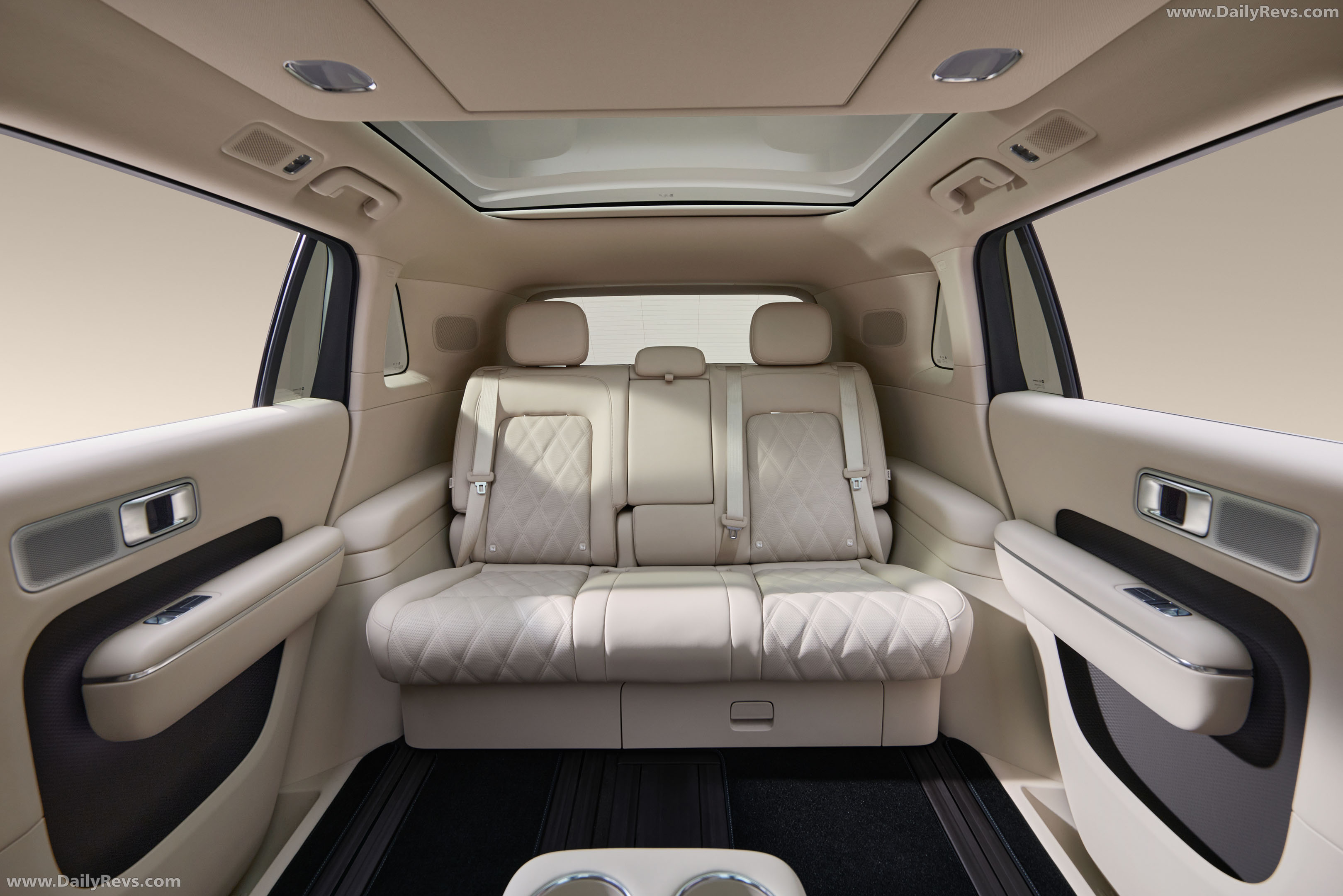 2027 Xiaomi SkyNomad N70 Max Interior