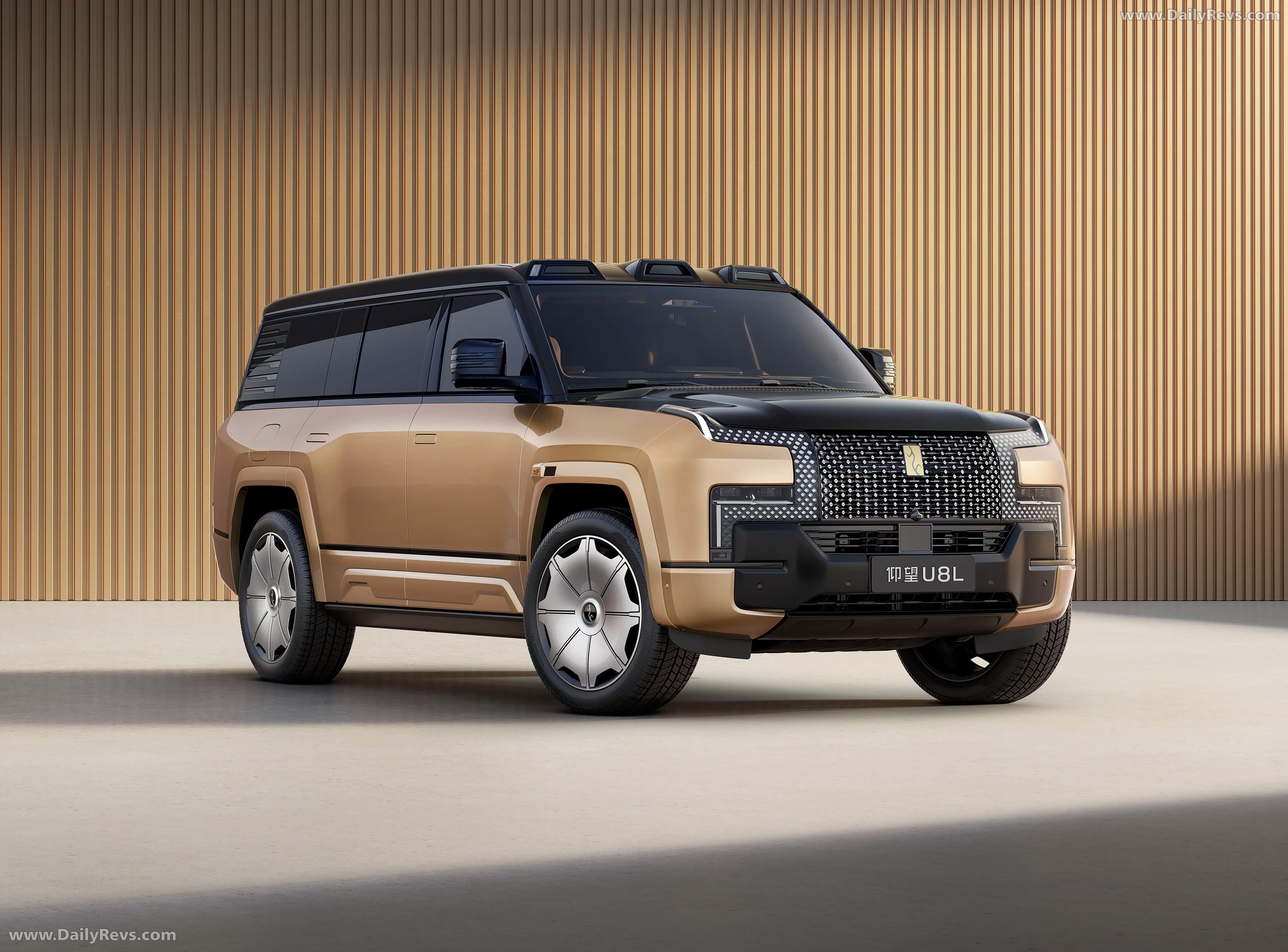 2026 YangWang U8L Front View