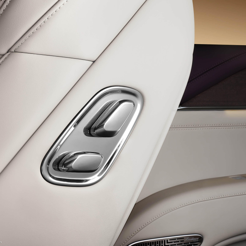 2026 YangWang U8L Interior