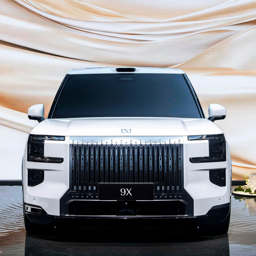 2026 Zeekr 9X Arctic White Front View