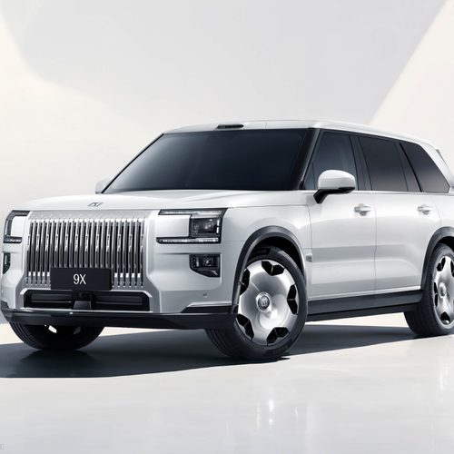 2026 Zeekr 9X Arctic White Front View