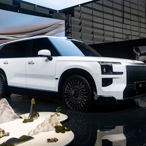 2026 Zeekr 9X Arctic White Side View