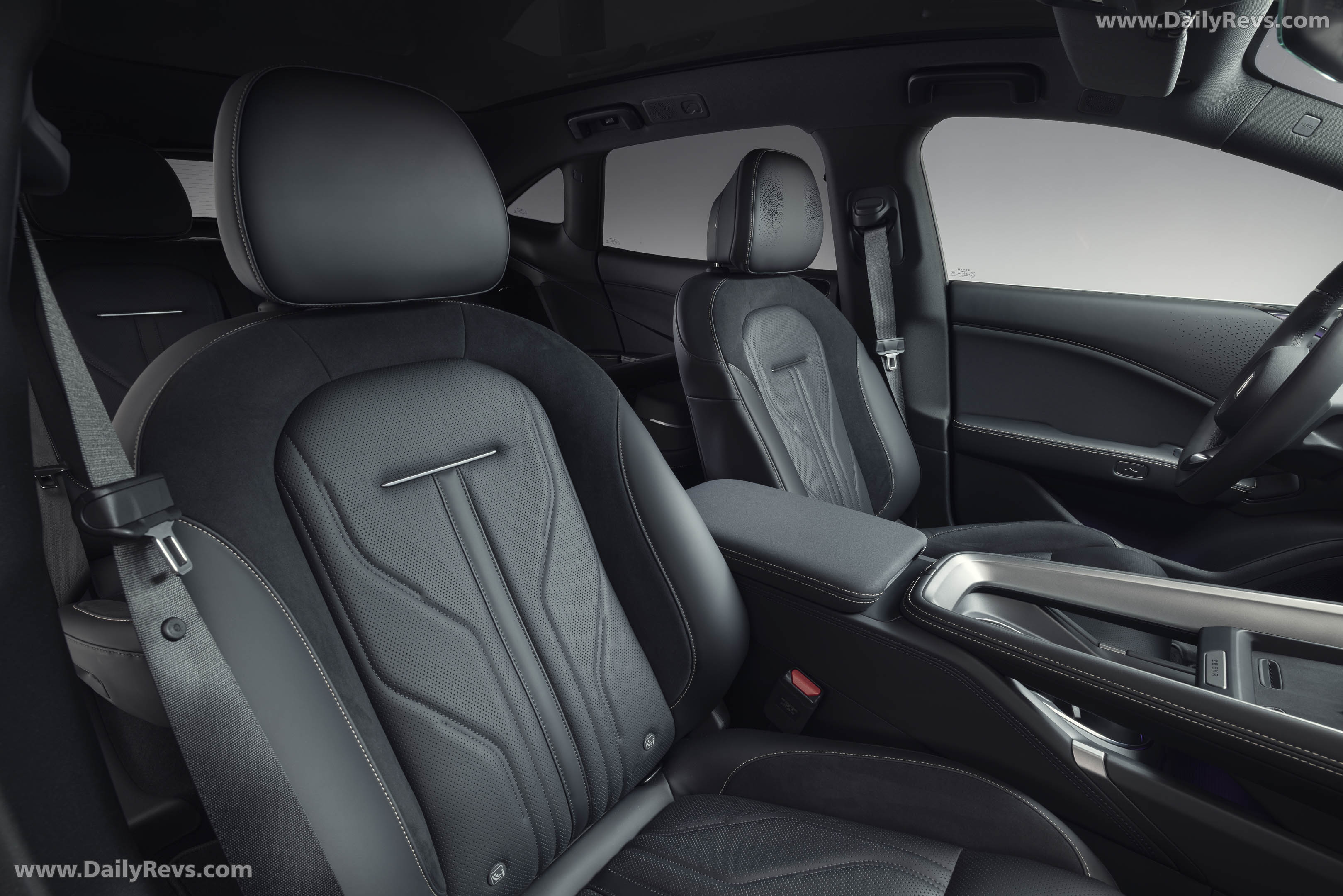 2027 Zeekr 7GT Interior