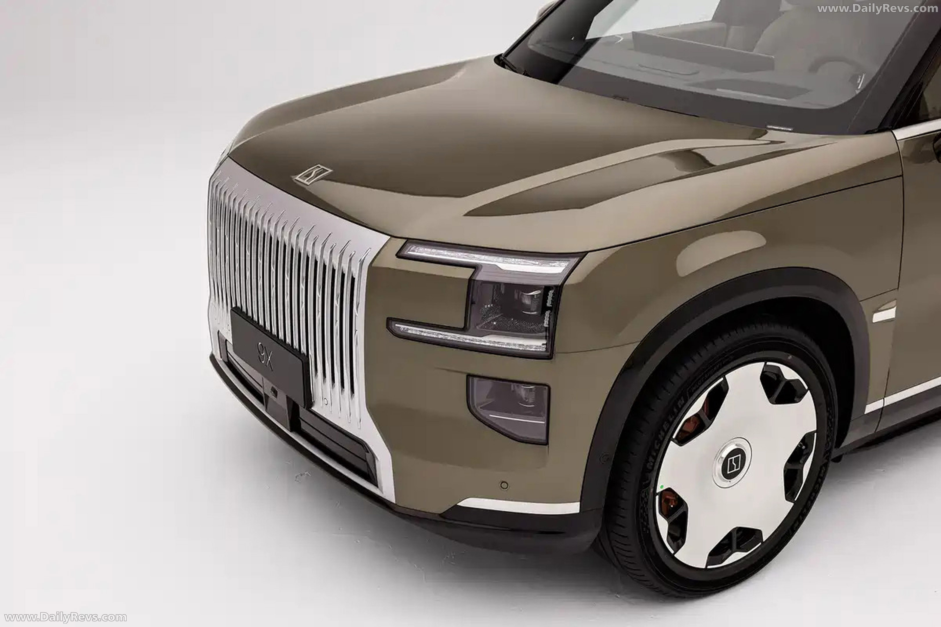 2026 Zeekr 9X Wild Brown Exterior