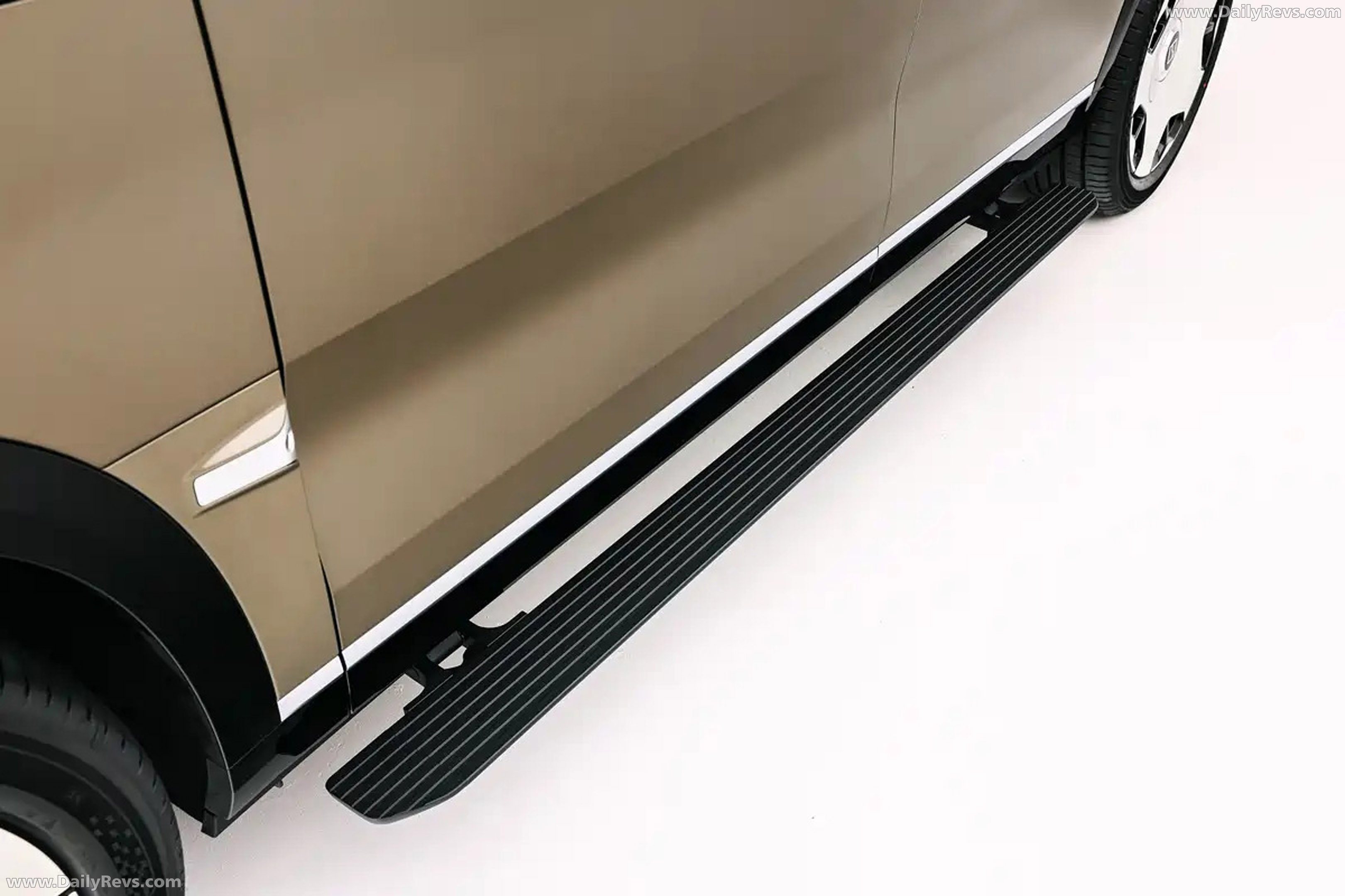2026 Zeekr 9X Wild Brown Exterior