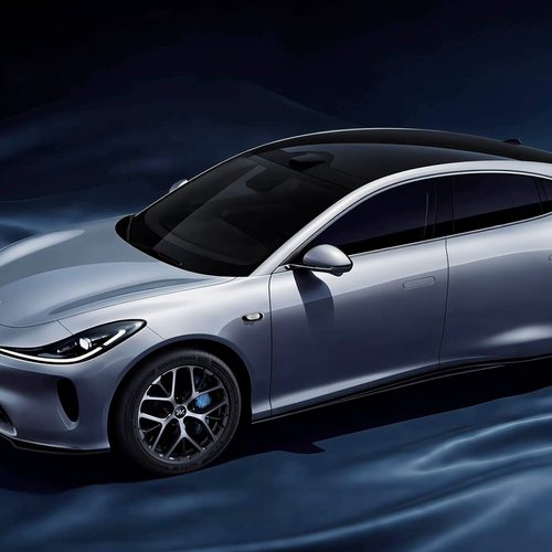 2026 Zhiji L6 Jimmy Choo Edition Front View