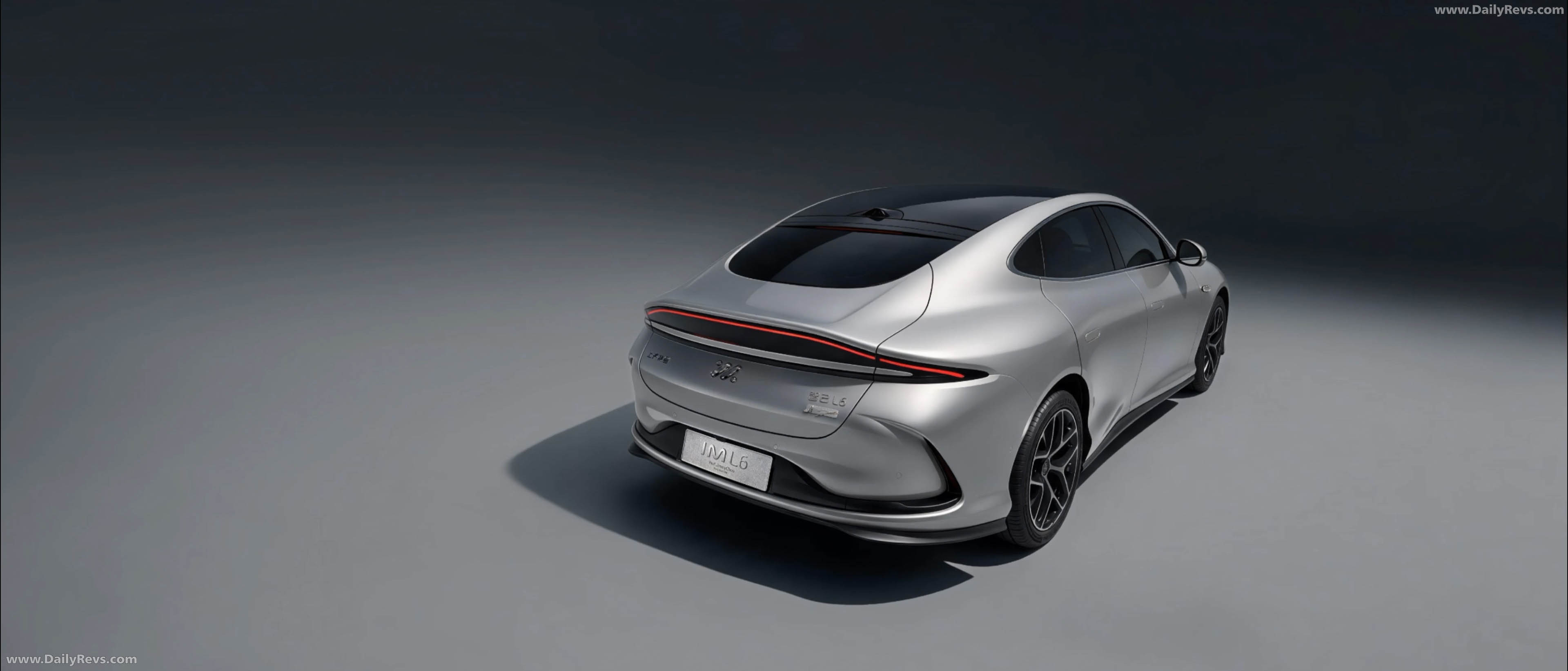 2026 Zhiji L6 Jimmy Choo Edition Rear View