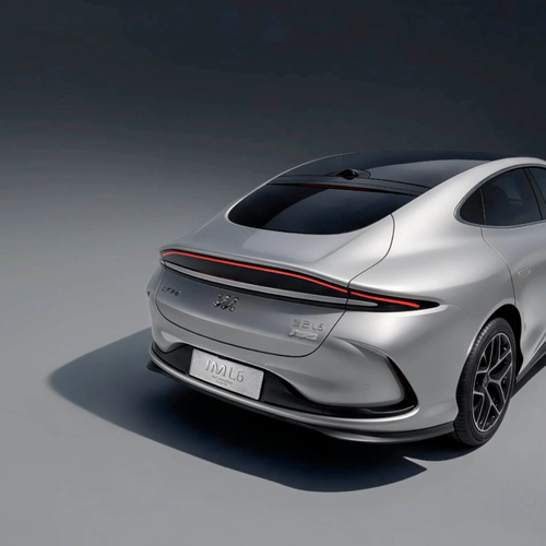 2026 Zhiji L6 Jimmy Choo Edition Rear View