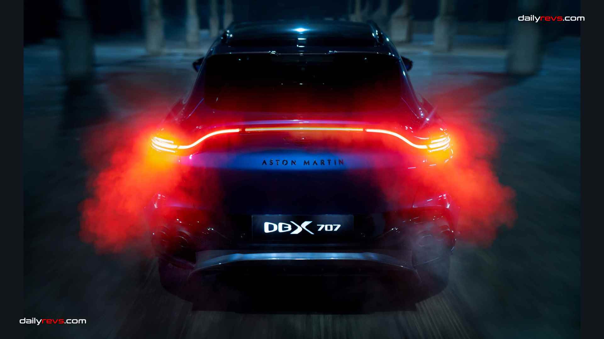 Aston Martin DBX707