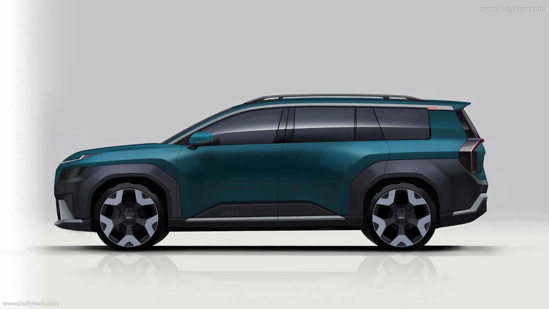 Rear three-quarter view of the i2C electric SUV showing LED tail light design