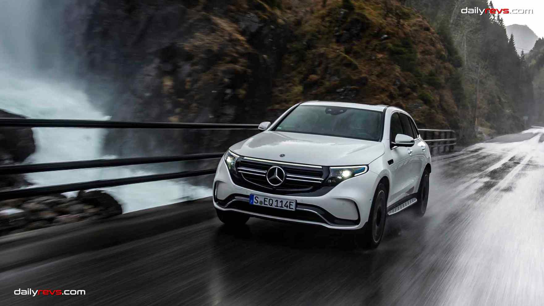2020 Mercedes-Benz EQC Image Gallery Image Gallery of 2020 Mercedes-Benz EQC